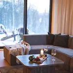 Villa Lynora - Luxury Northern Lights With Jacuzzi & Lyngen Alps View *