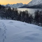Villa Lynora - Luxury Northern Lights With Jacuzzi & Lyngen Alps View Indre Ravelseidet