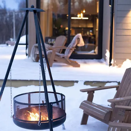 Villa Lynora - A Private Fjord Retreat Indre Ravelseidet