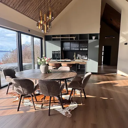 Lynora - A Private Fjord Retreat * Indre Ravelseidet