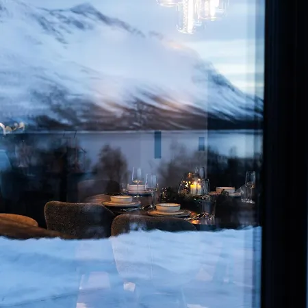 Villa Lynora - A Private Fjord Retreat *