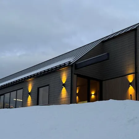 Villa Lynora - A Private Fjord Retreat Indre Ravelseidet