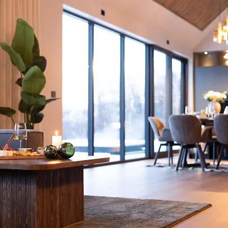 Villa Lynora - A Private Fjord Retreat Indre Ravelseidet
