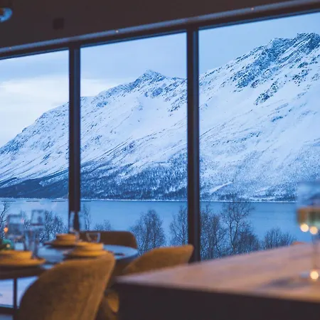 Lynora - A Private Fjord Retreat