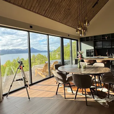 Lynora - A Private Fjord Retreat Villa Indre Ravelseidet
