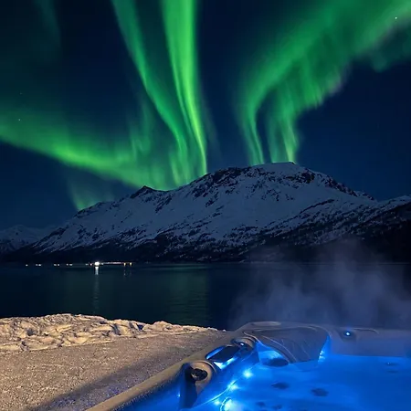 Lynora Lodge - Private Fjord Villa With Sauna & Jacuzzi Indre Ravelseidet