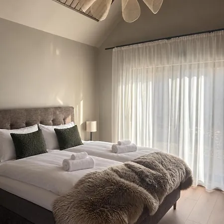 Lynora Lodge - Private Fjord Villa With Sauna & Jacuzzi *
