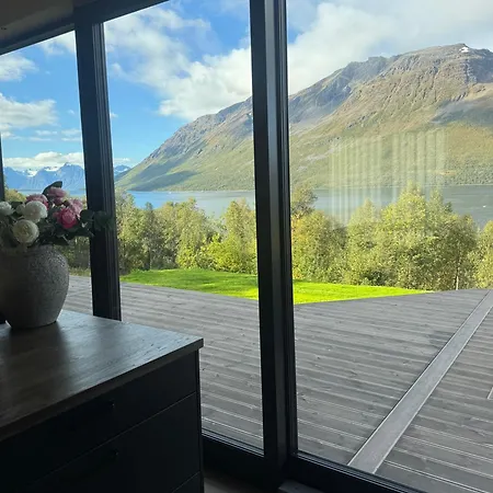 Villa Lynora Lodge - Private Fjord Villa With Sauna & Jacuzzi *